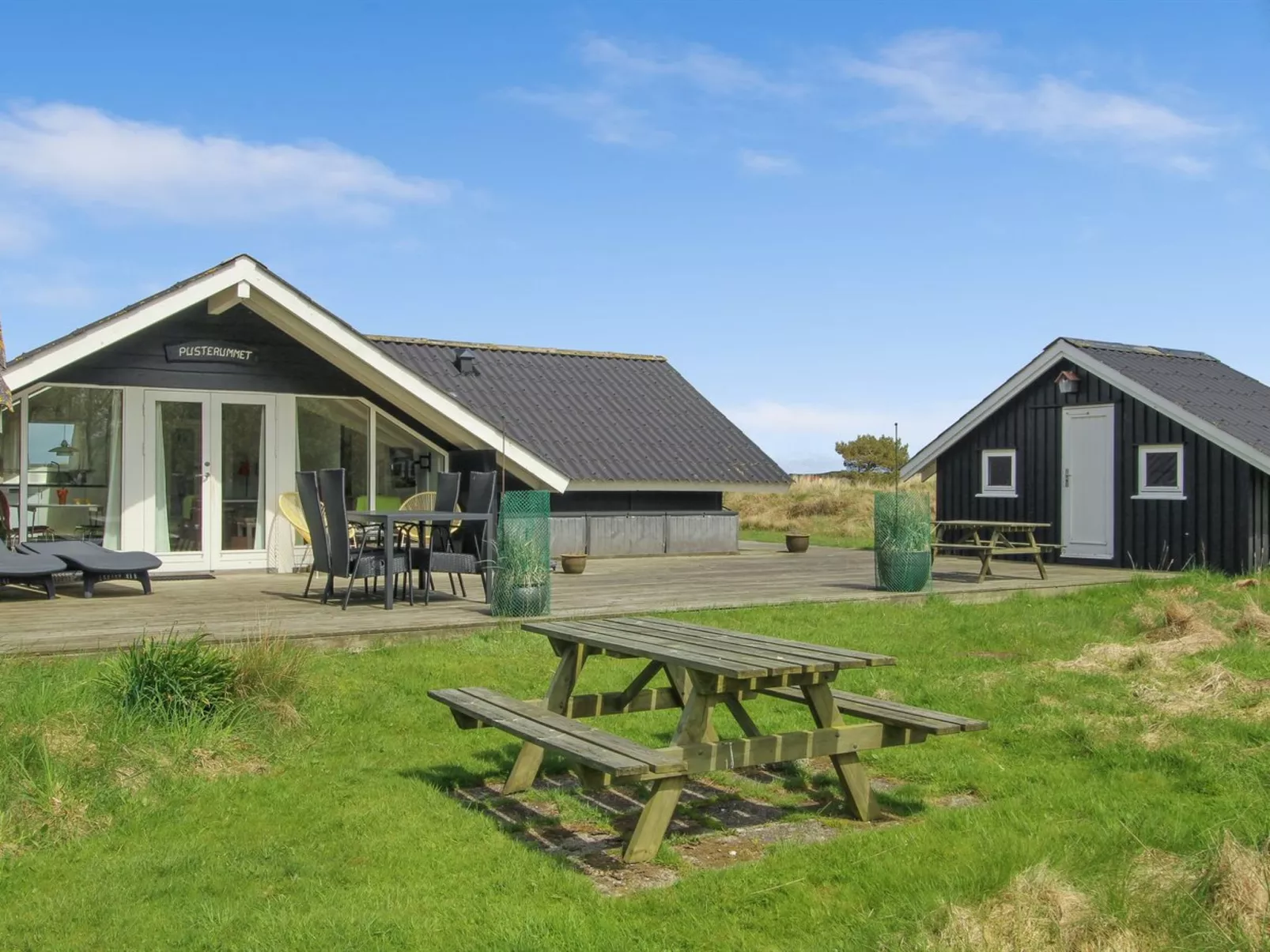 "Maxie" - 1.2km from the sea-Buiten