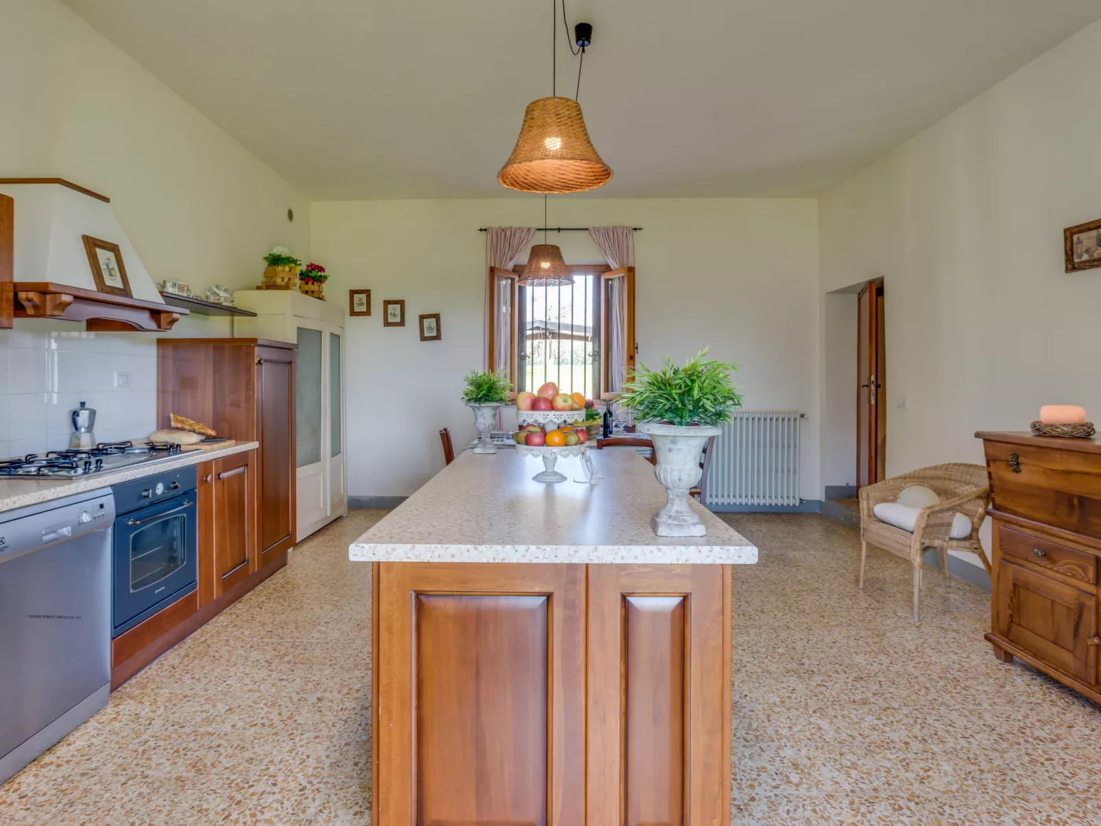 Villa Beboli per 18 pax-Binnen