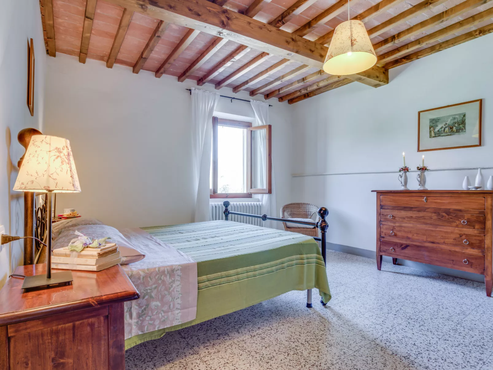 Villa Beboli per 18 pax-Binnen