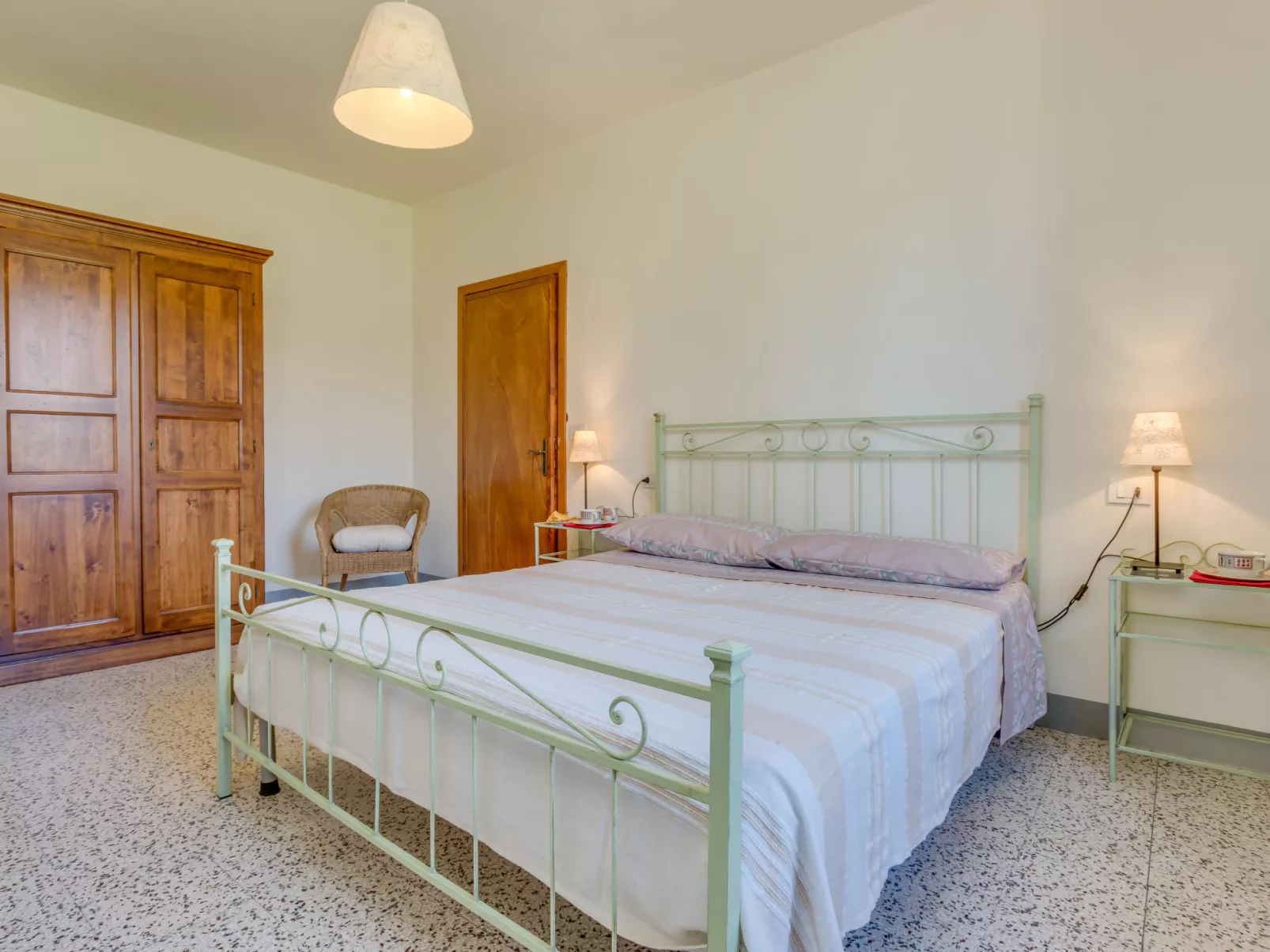 Villa Beboli per 18 pax-Binnen