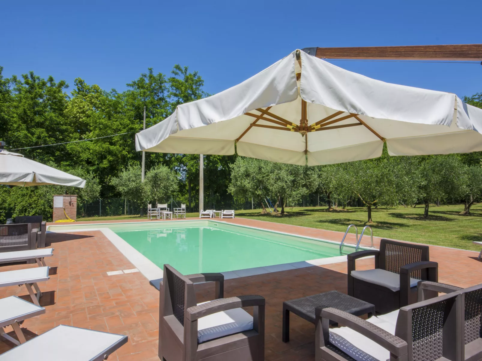 Villa Beboli per 18 pax-Buiten