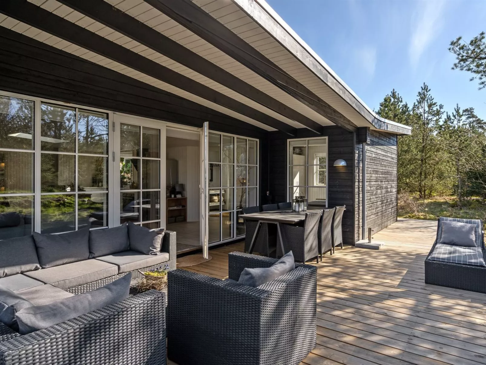 "Heloise" - 400m from the sea-Buiten