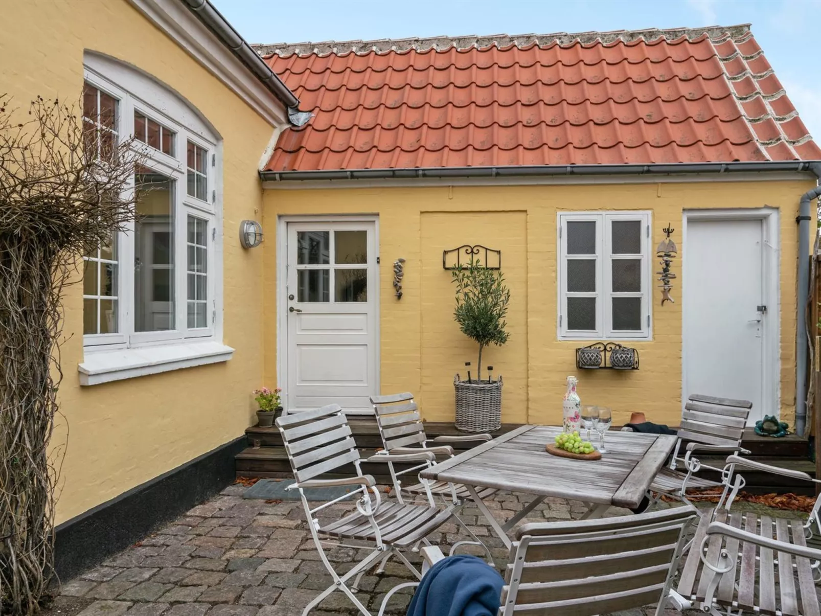 "Ortrud" - 200m from the sea-Buiten