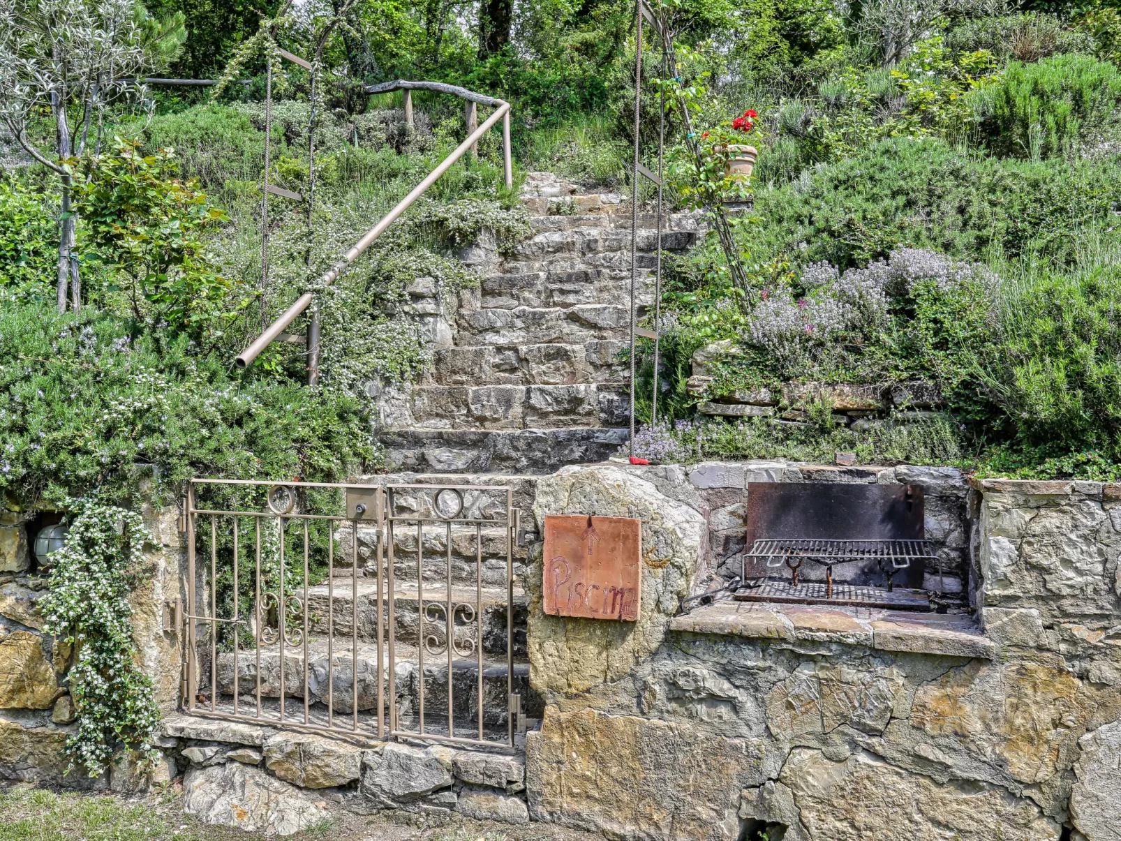 Casale Il Poggino-Buiten