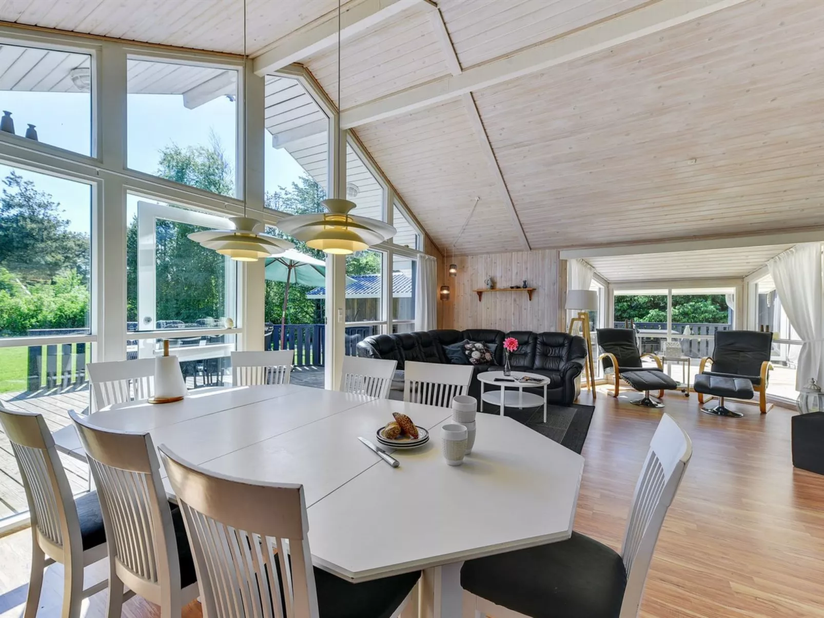 "Gustina" - 1.2km from the sea-Binnen