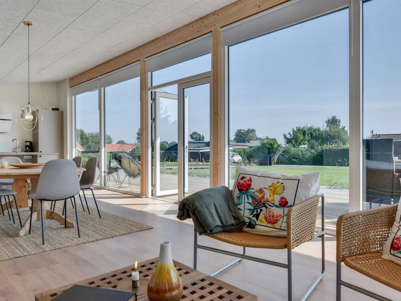 "Sebbi" - 90m from the sea-Binnen