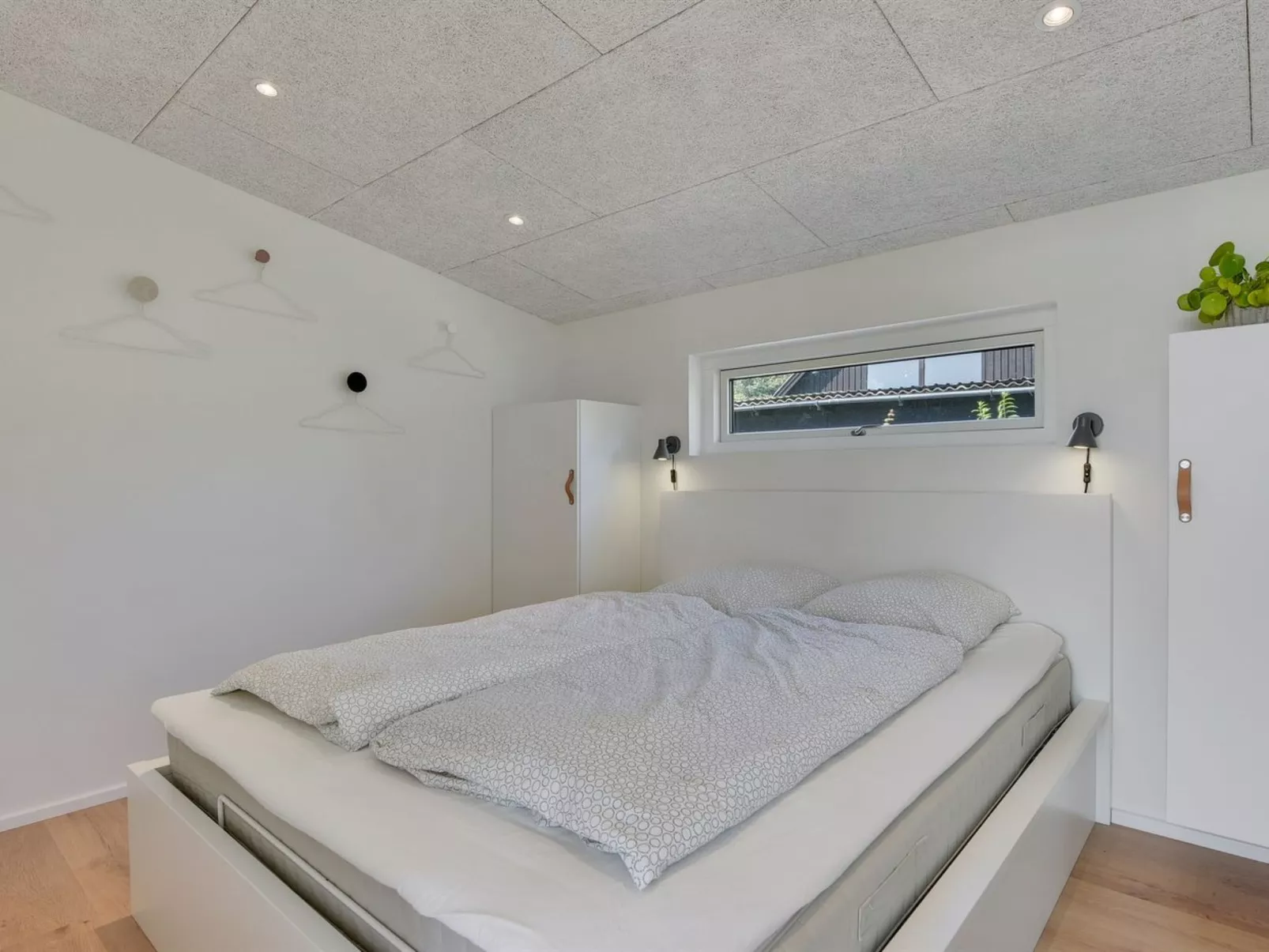 "Sebbi" - 90m from the sea-Binnen