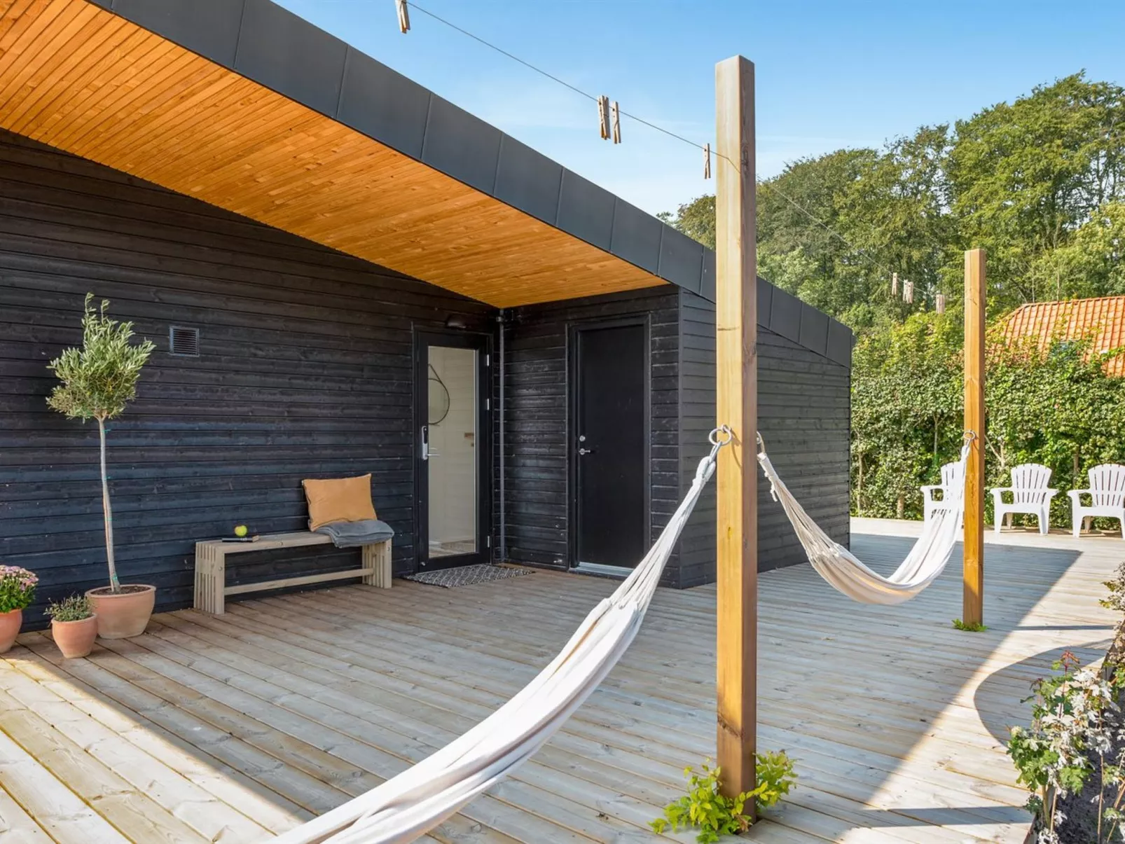 "Sebbi" - 90m from the sea-Buiten