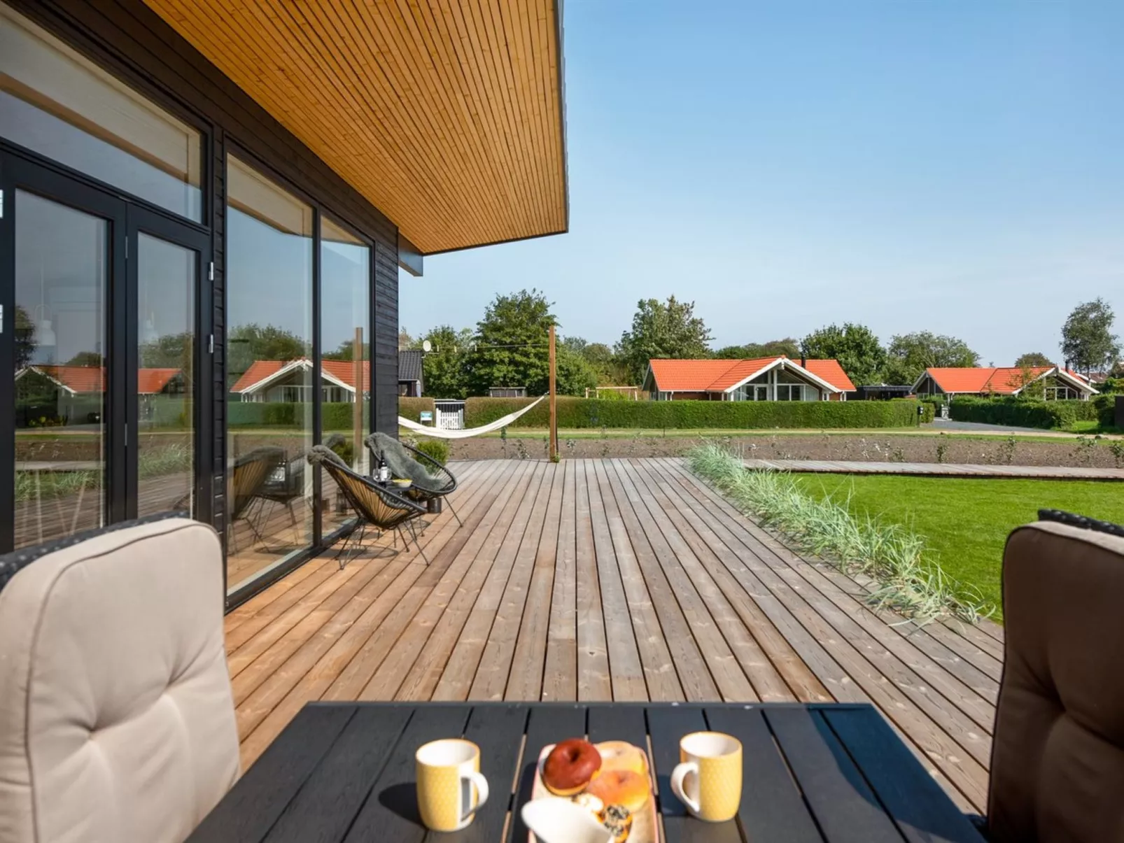 "Sebbi" - 90m from the sea-Buiten