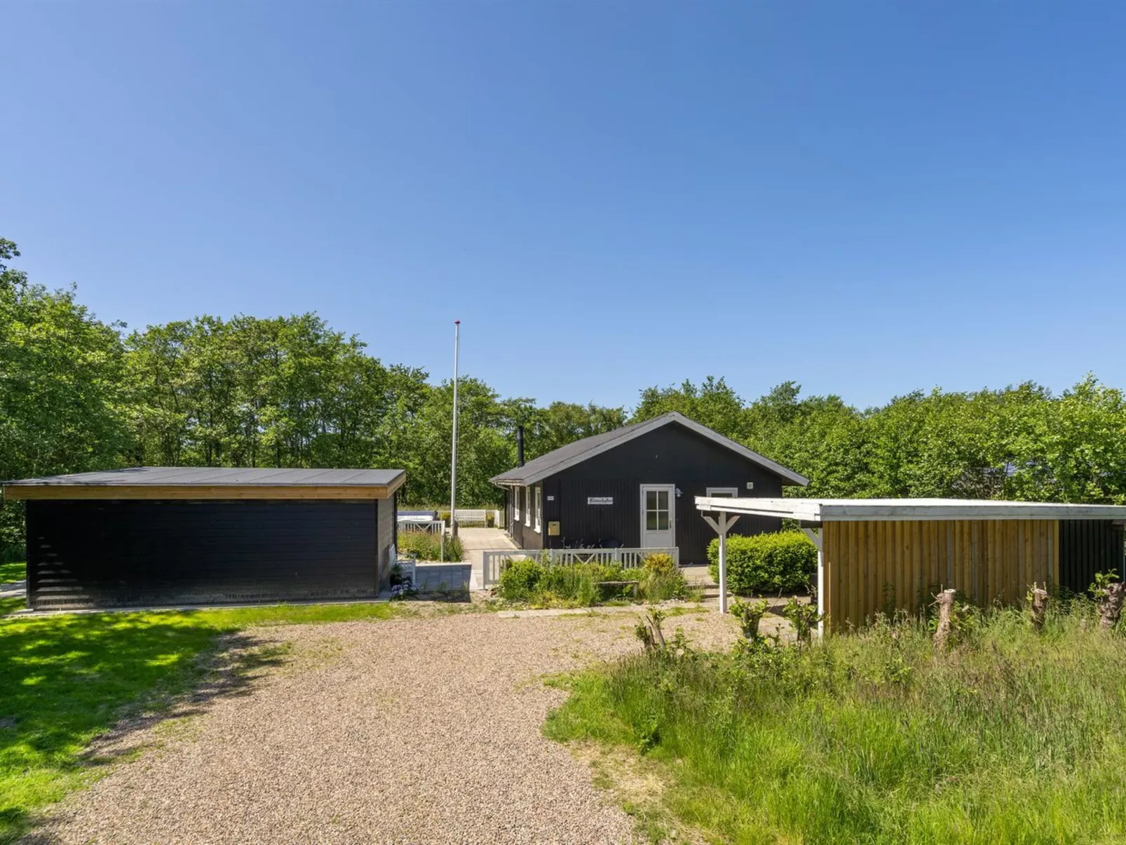"Maik" - 1.5km from the sea-Buiten