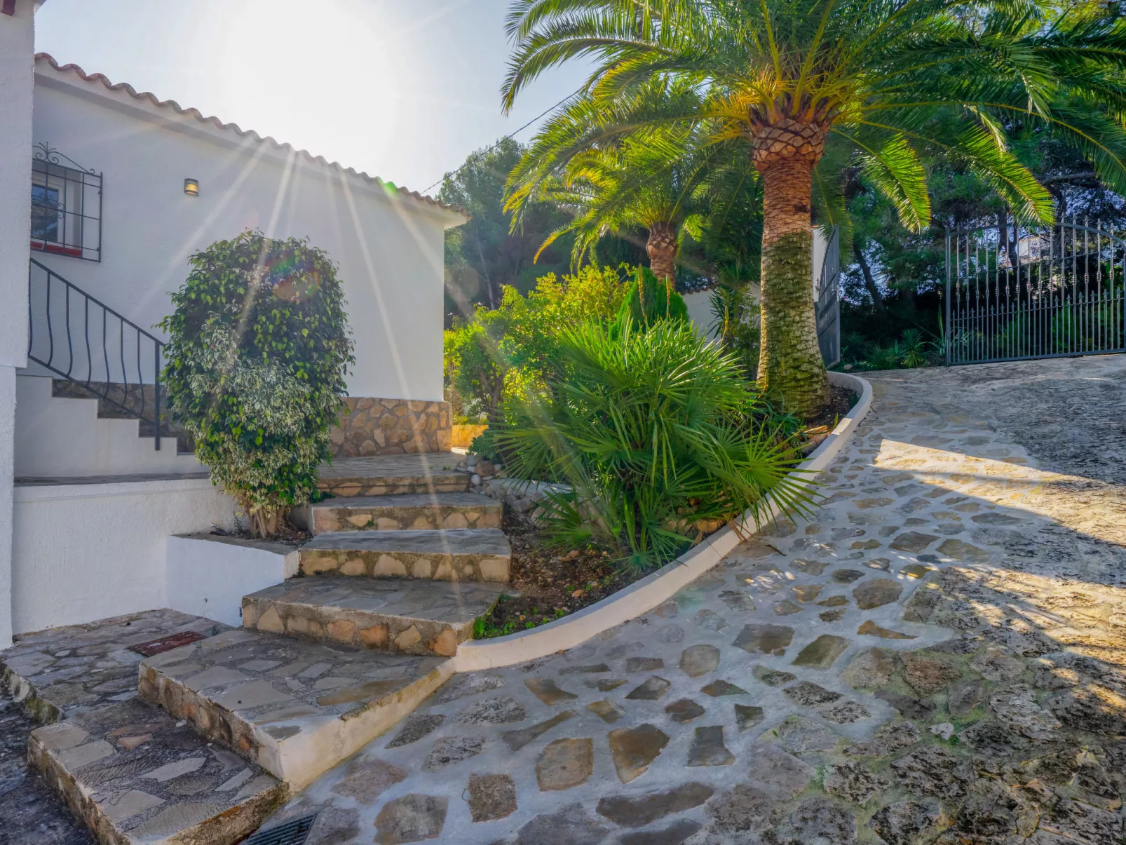 Casa Encinas-Buiten