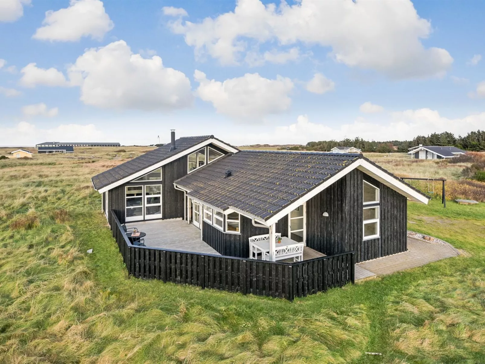 "Rodna" - 452m from the sea-Buiten