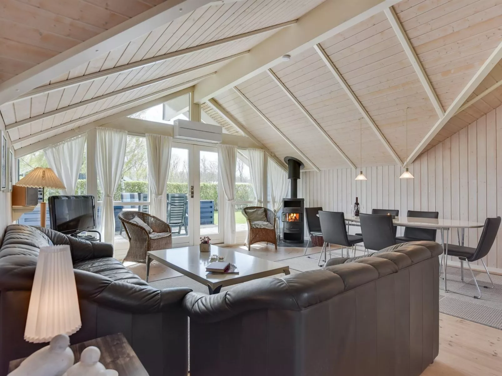"Fridolin" - 250m from the sea-Binnen