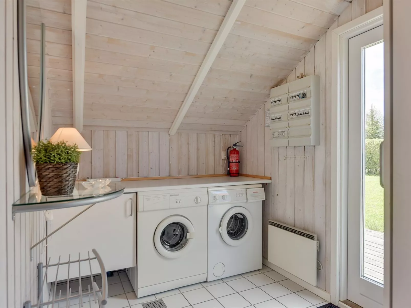"Fridolin" - 250m from the sea-Binnen