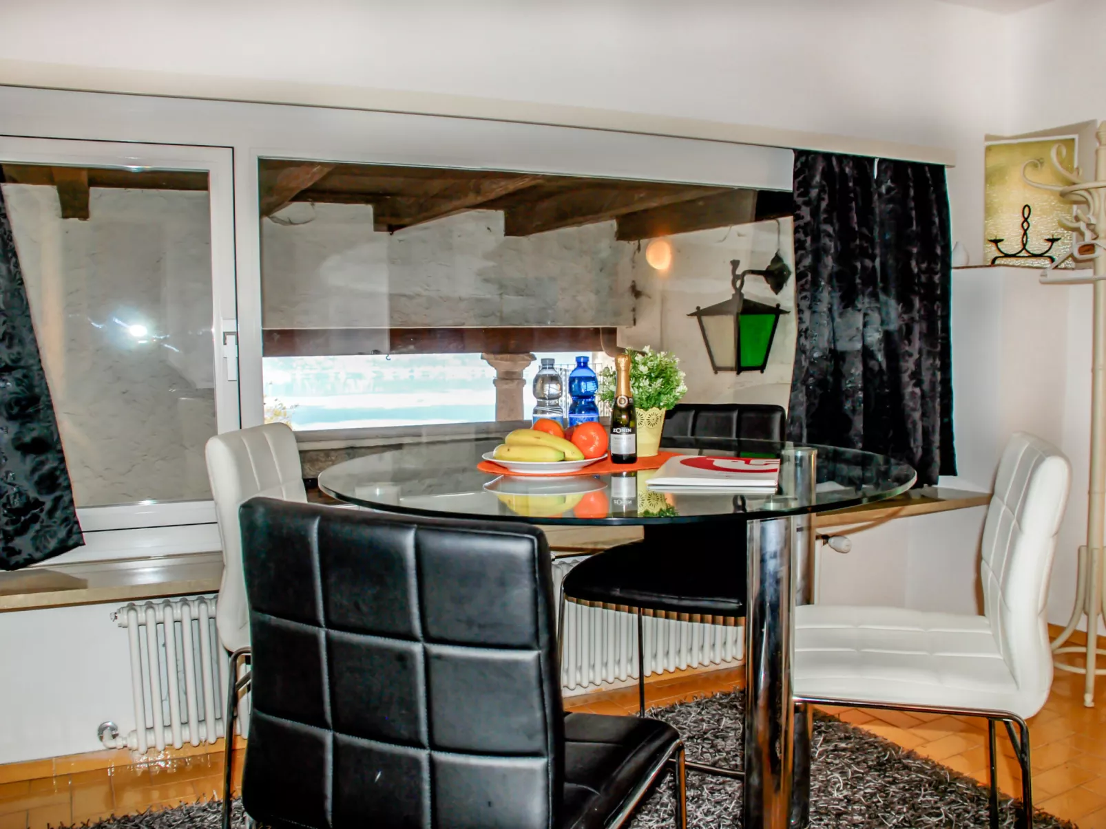 Casa Eduardo Apt.1-Binnen