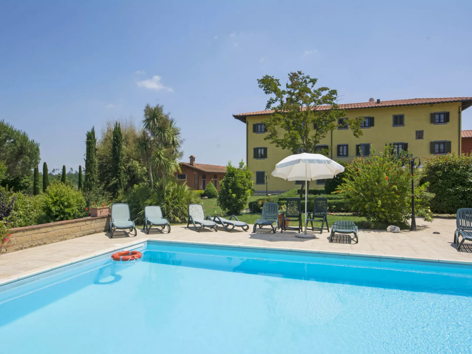 Villa Elena-Buiten