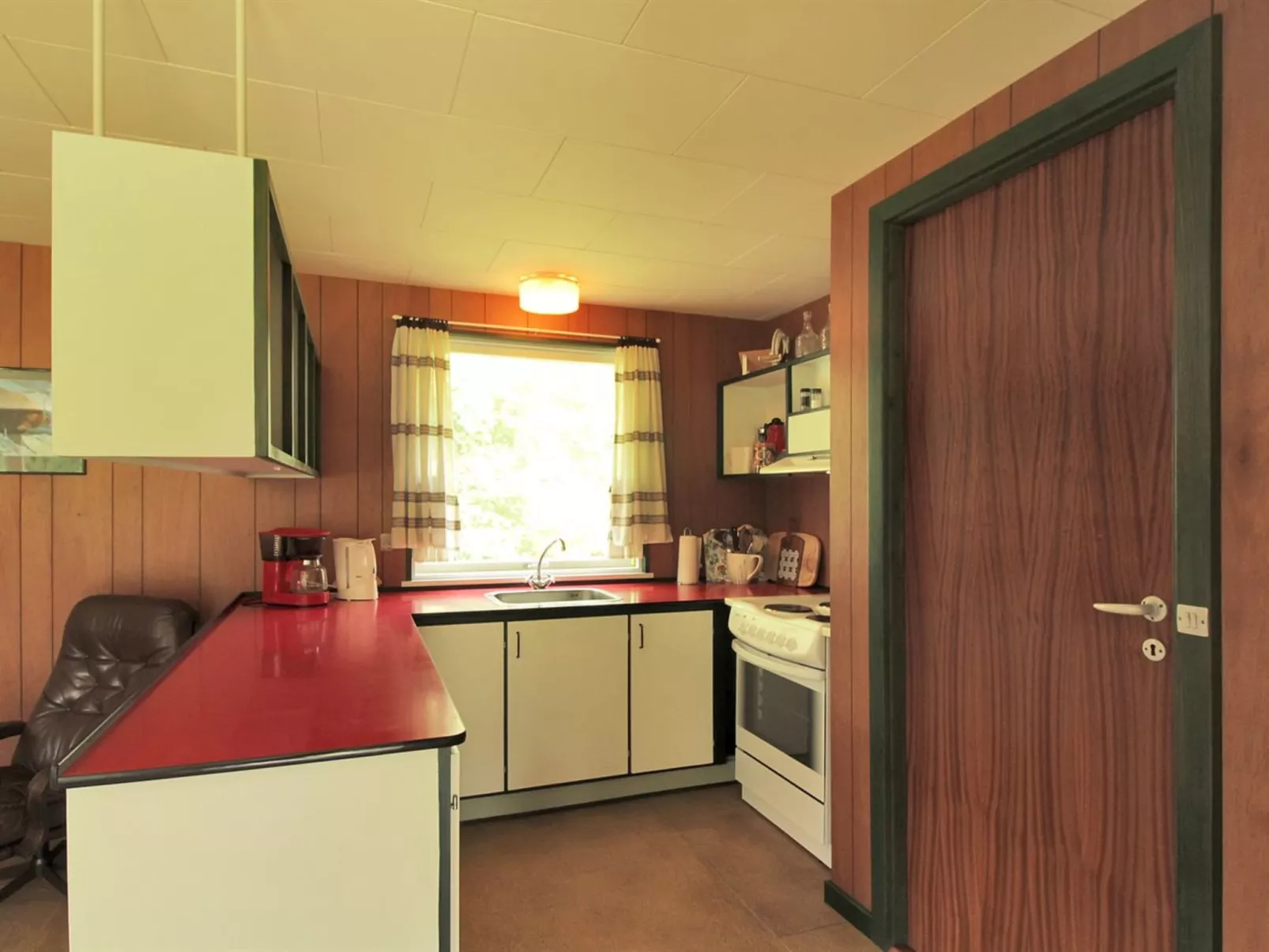 "Bergitte" - 450m from the sea-Binnen