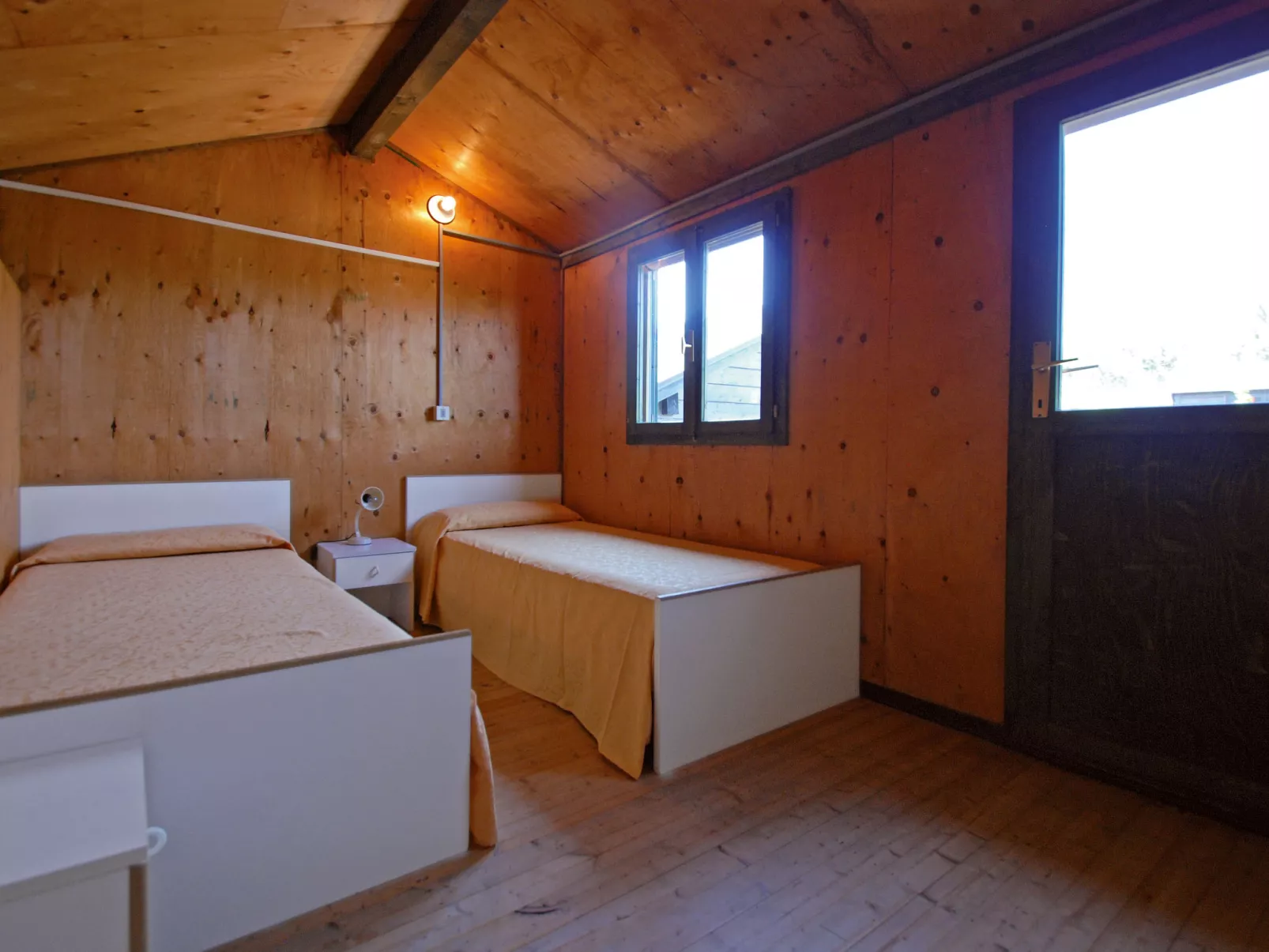 Baby's Bungalow-Binnen