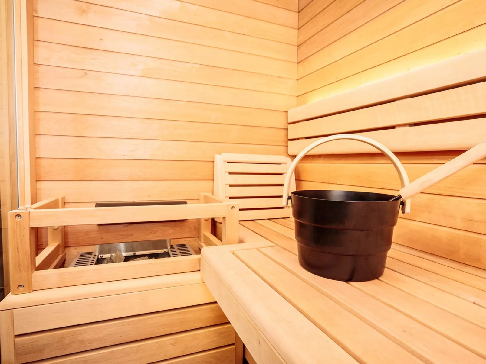 Superior Galerie,Sauna&Außenbadewanne-Binnen