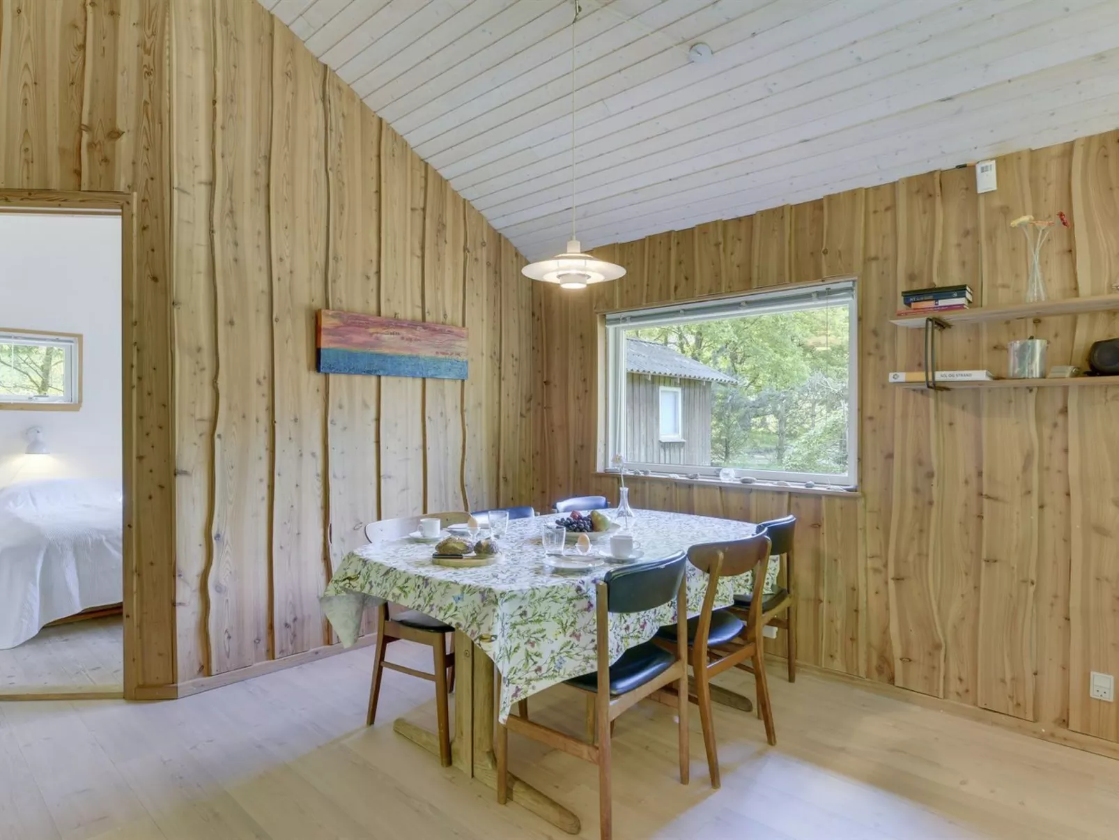 "Tydulf" - 34km from the sea-Binnen