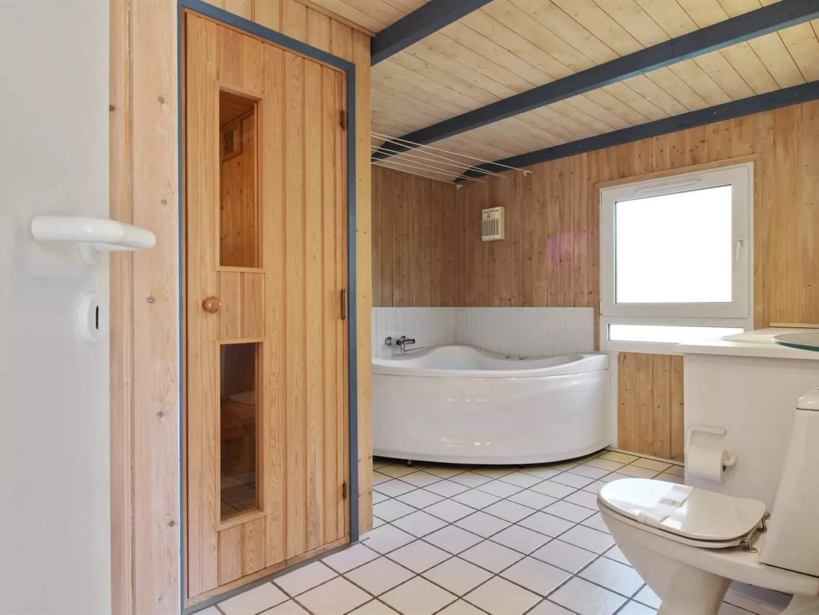 "Imka" - 900m from the sea-Binnen