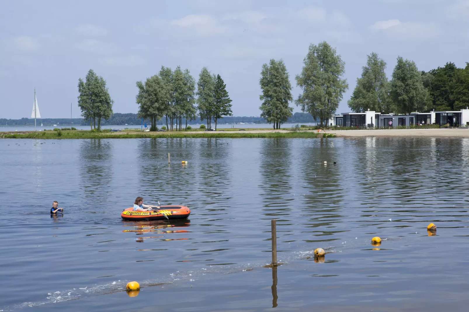 Resort Bad Hoophuizen 1-Gebieden zomer 1km