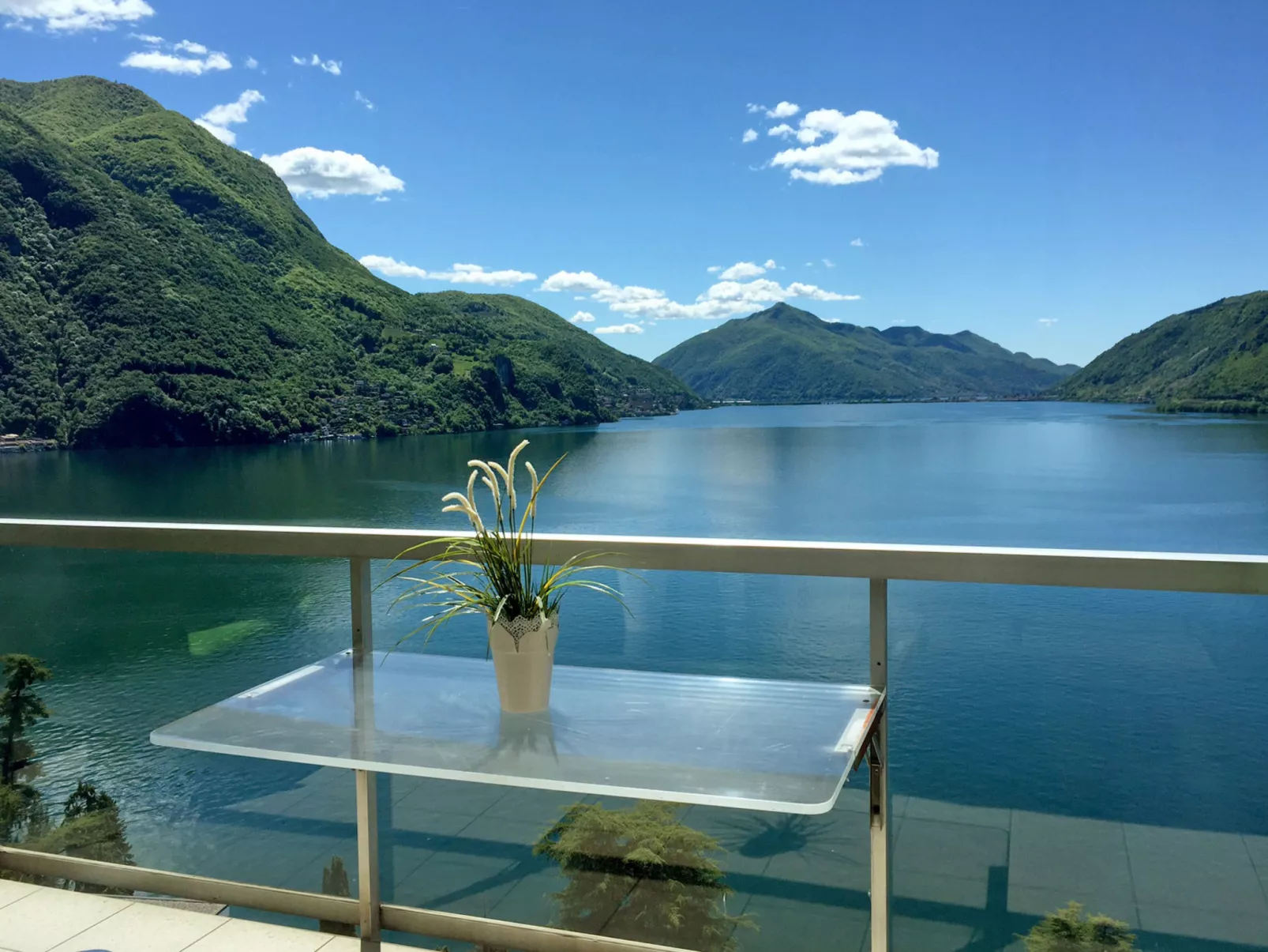 Vista Lago-Buiten