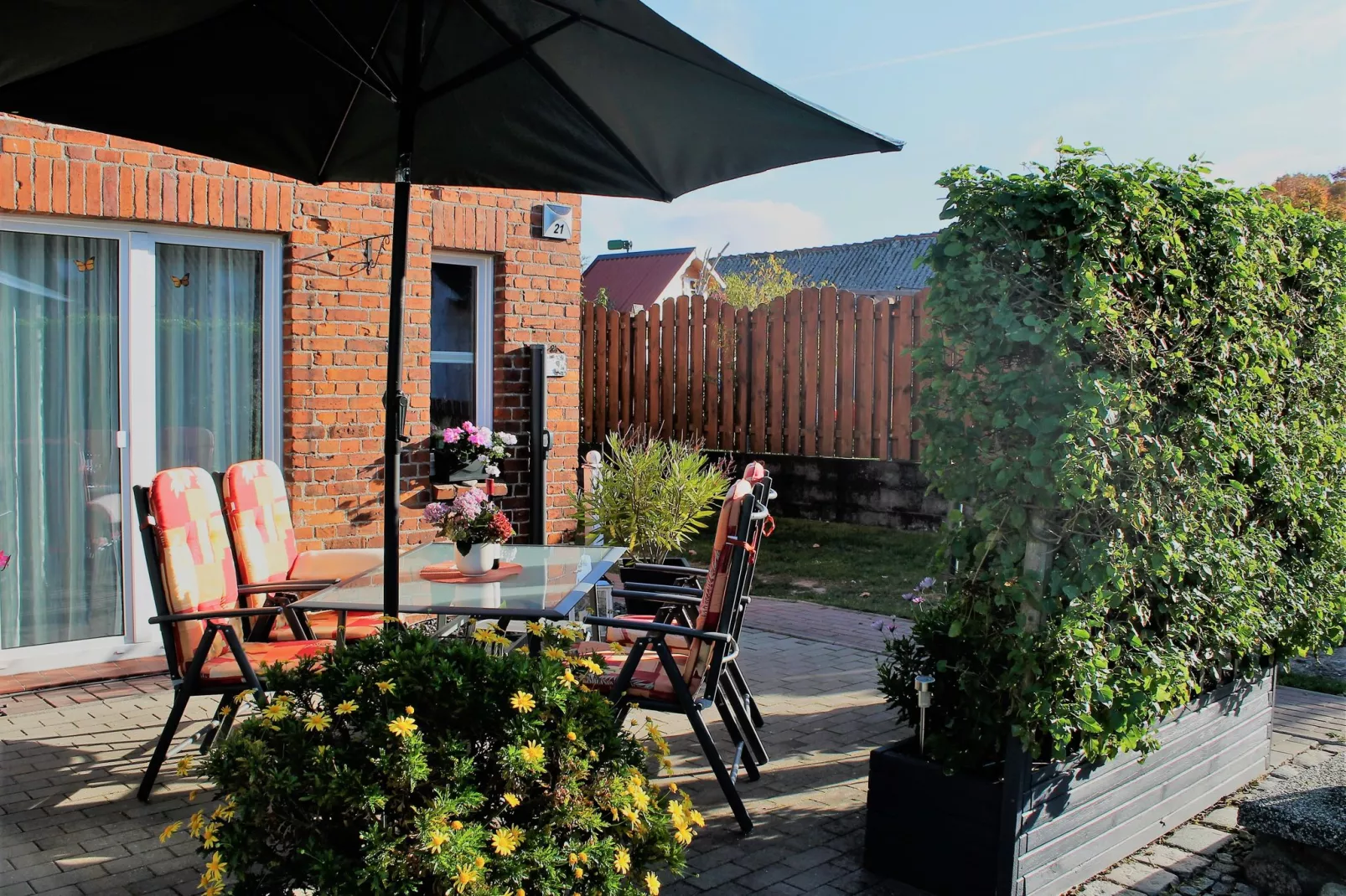 Ostseeurlaub Zur Steinbäck mit Terrasse-Buitenkant zomer