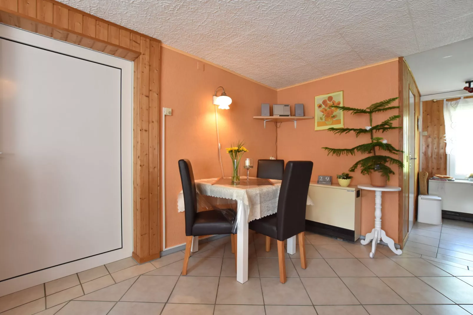 Ferienbungalow Kröpelin-Eetkamer