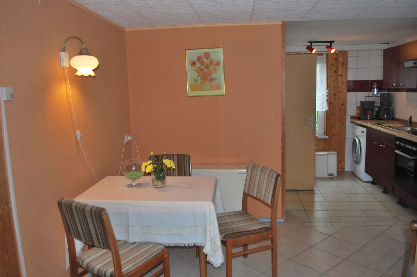 Ferienbungalow Kröpelin-Eetkamer