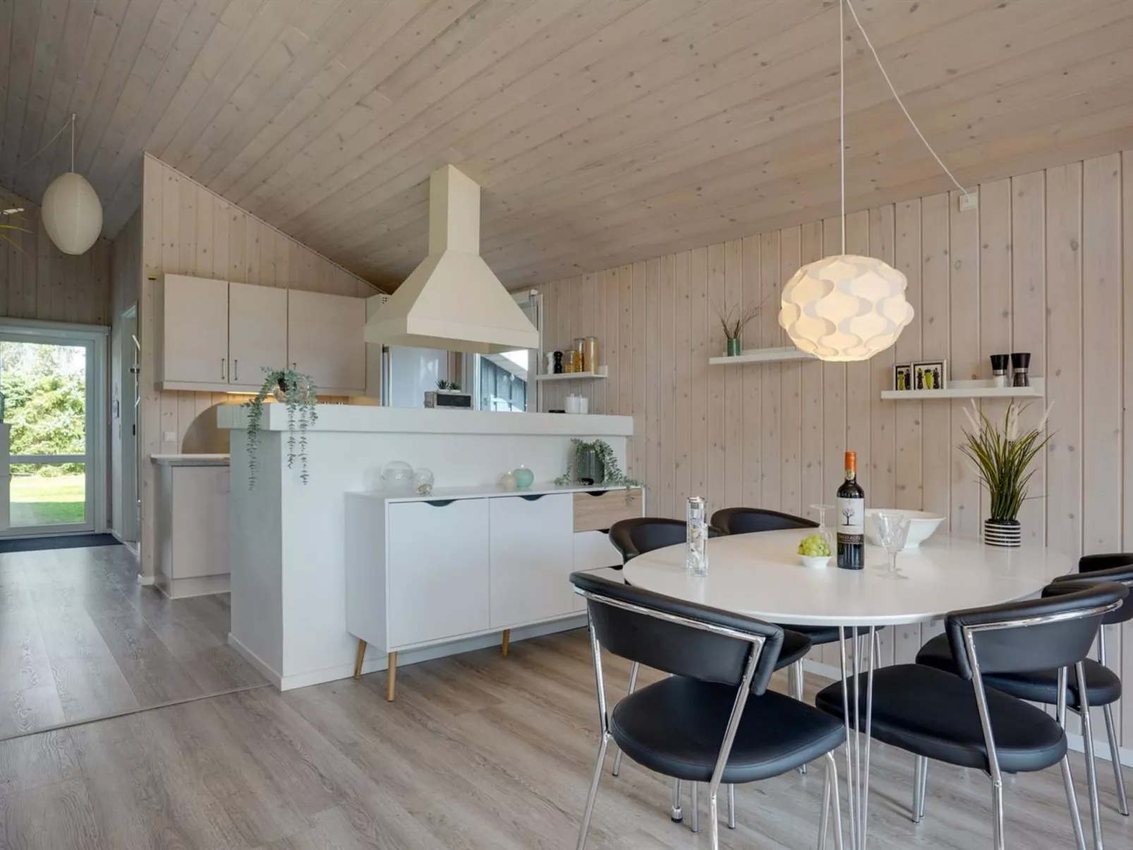 "Ilina" - 400m from the sea-Binnen