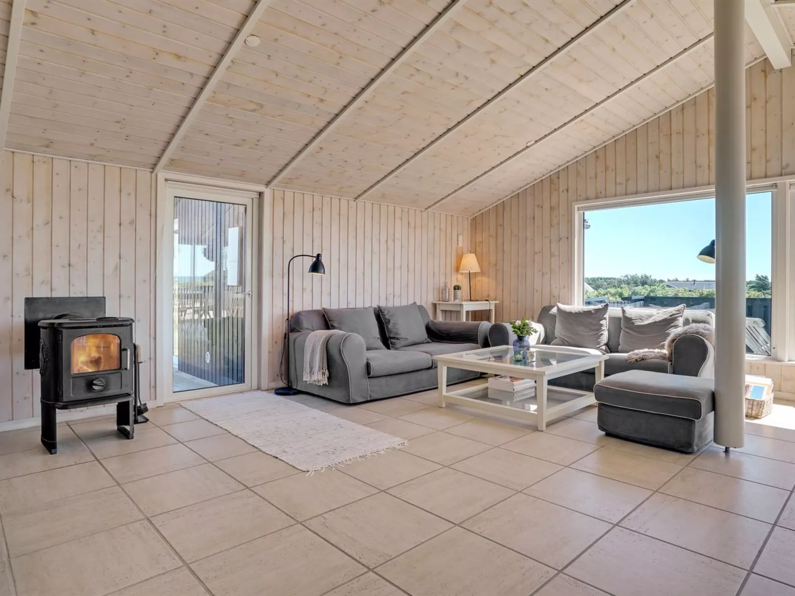 "Aella" - 150m from the sea-Binnen