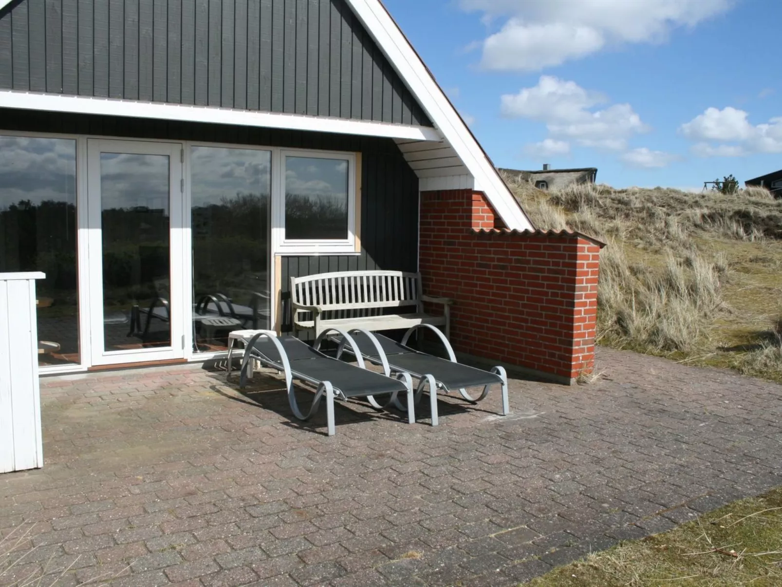"Sys" - 500m from the sea-Buiten