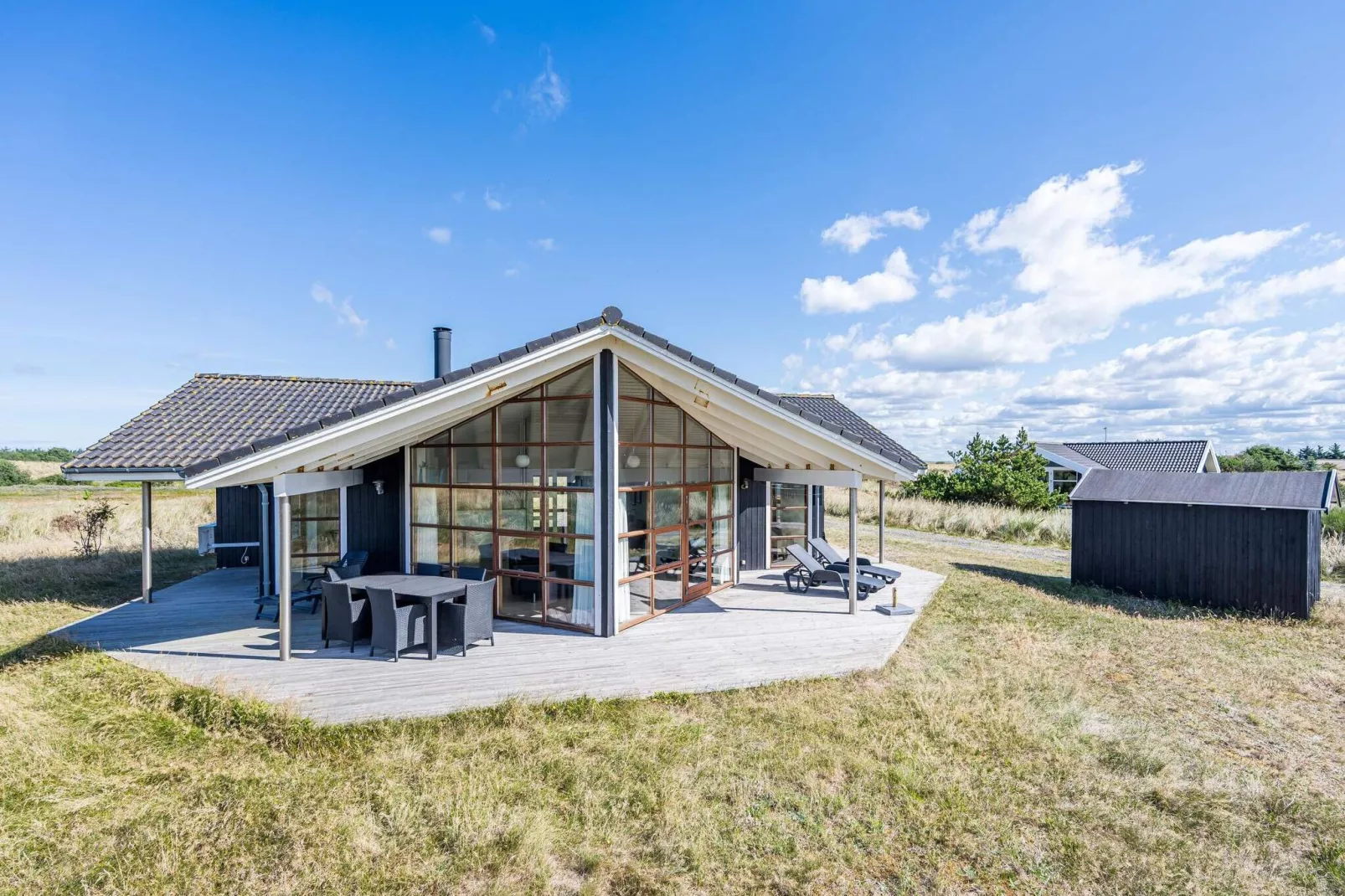 8 persoons vakantie huis op een vakantie park in Hvide Sande