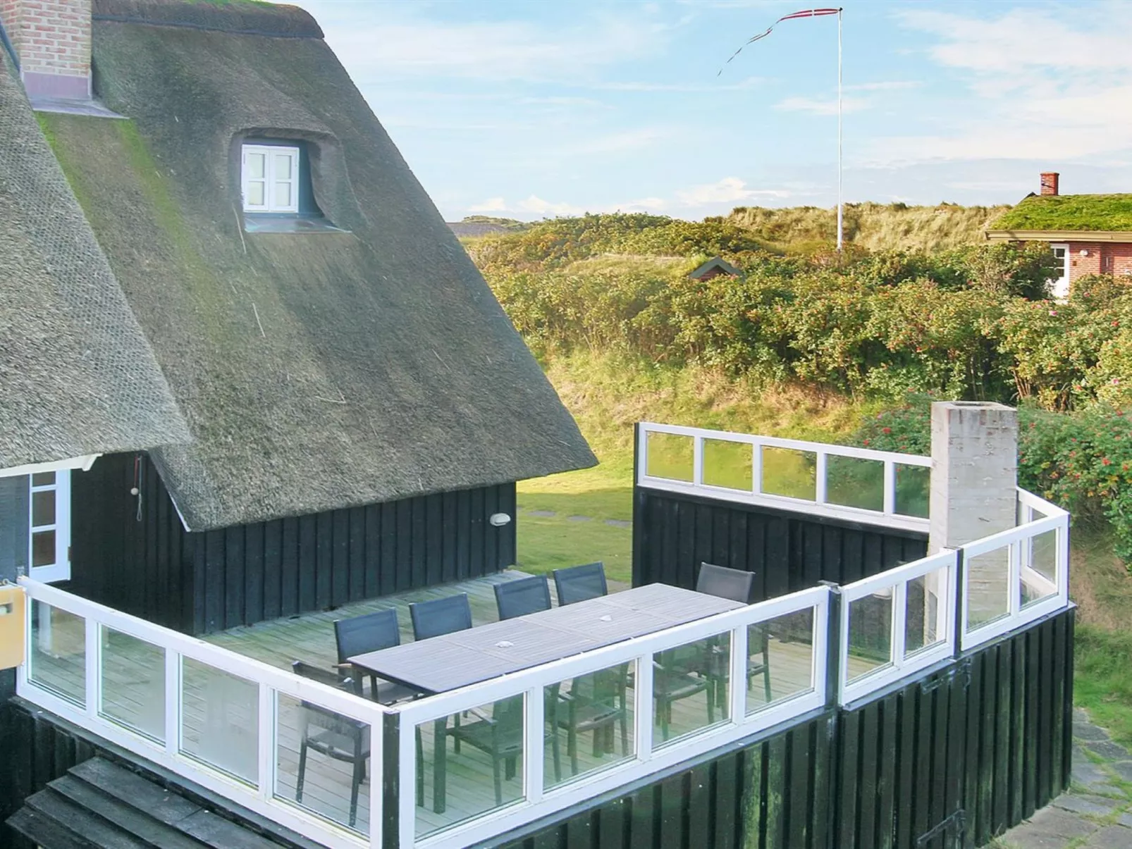 "Christensen" - 100m from the sea-Buiten