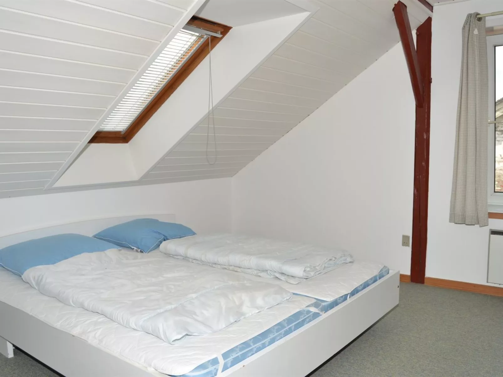 "Veli" - 1.7km from the sea-Binnen