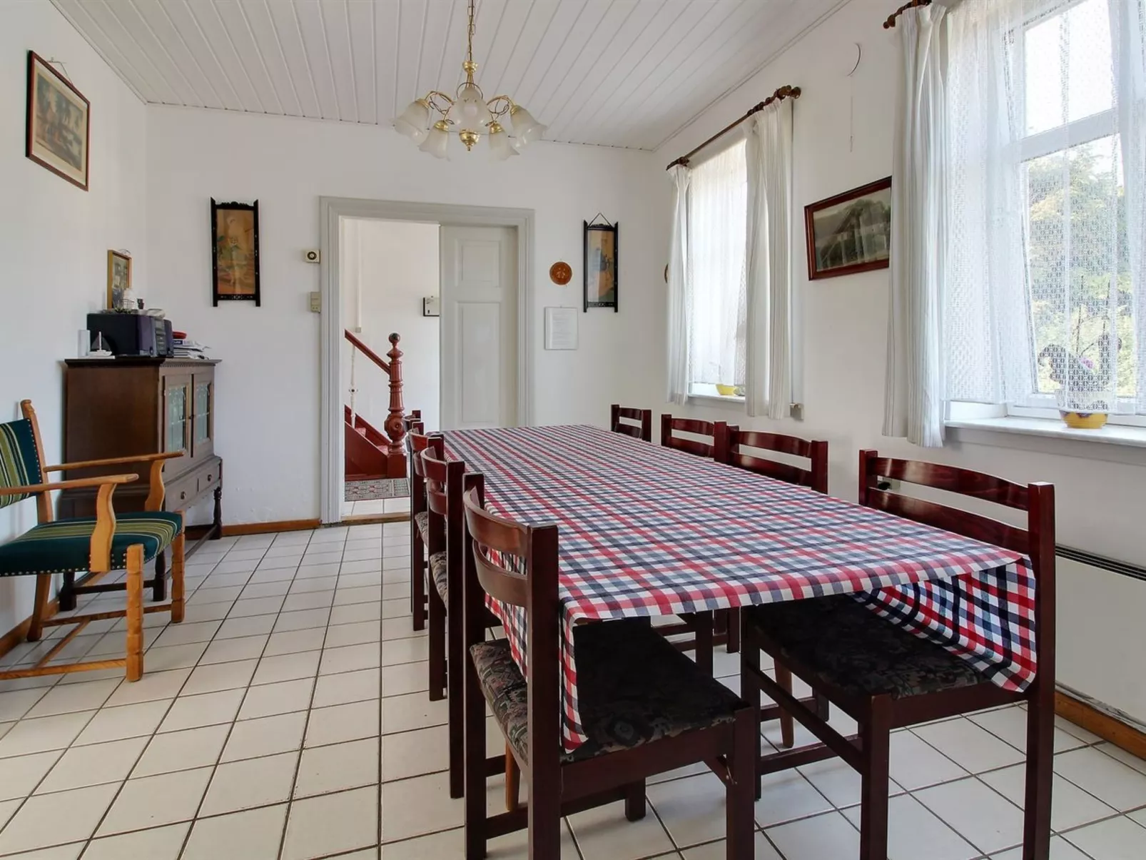 "Veli" - 1.7km from the sea-Binnen