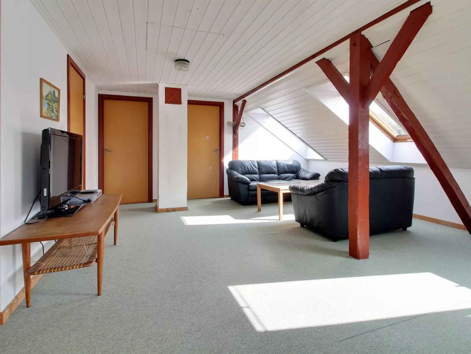 "Veli" - 1.7km from the sea-Binnen