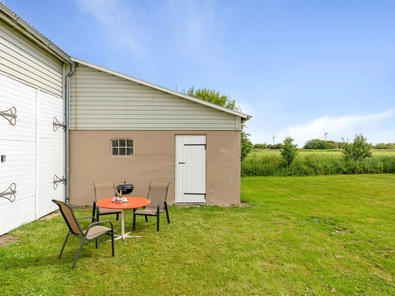 "Thorarin" - 25km from the sea-Buiten