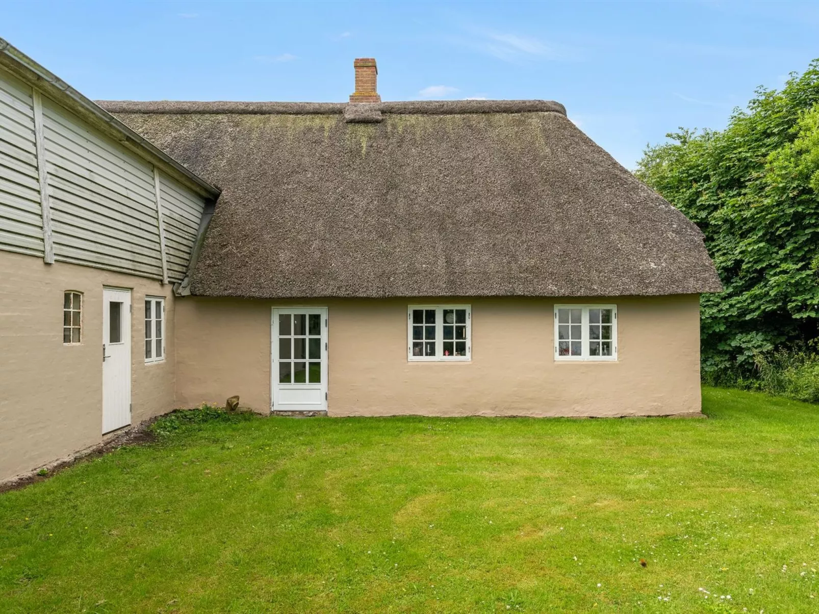 "Thorarin" - 25km from the sea-Buiten