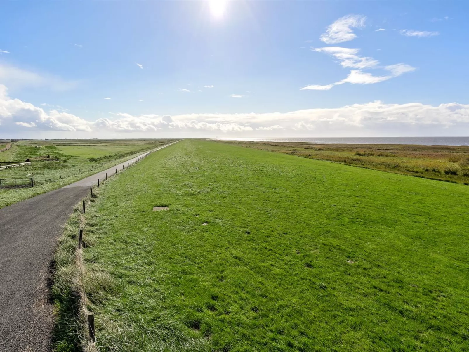 "Antomine" - 100m from the sea in Western Jutland-Buiten