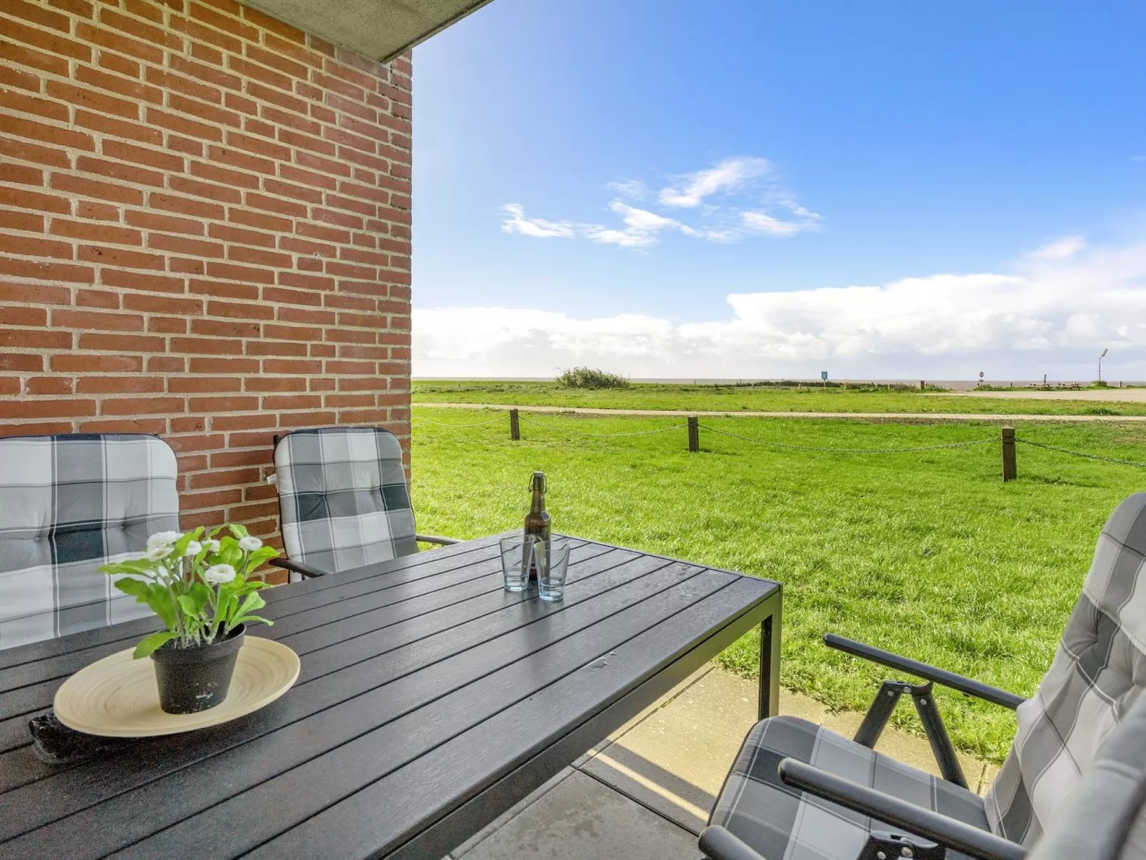 "Antomine" - 100m from the sea in Western Jutland-Buiten