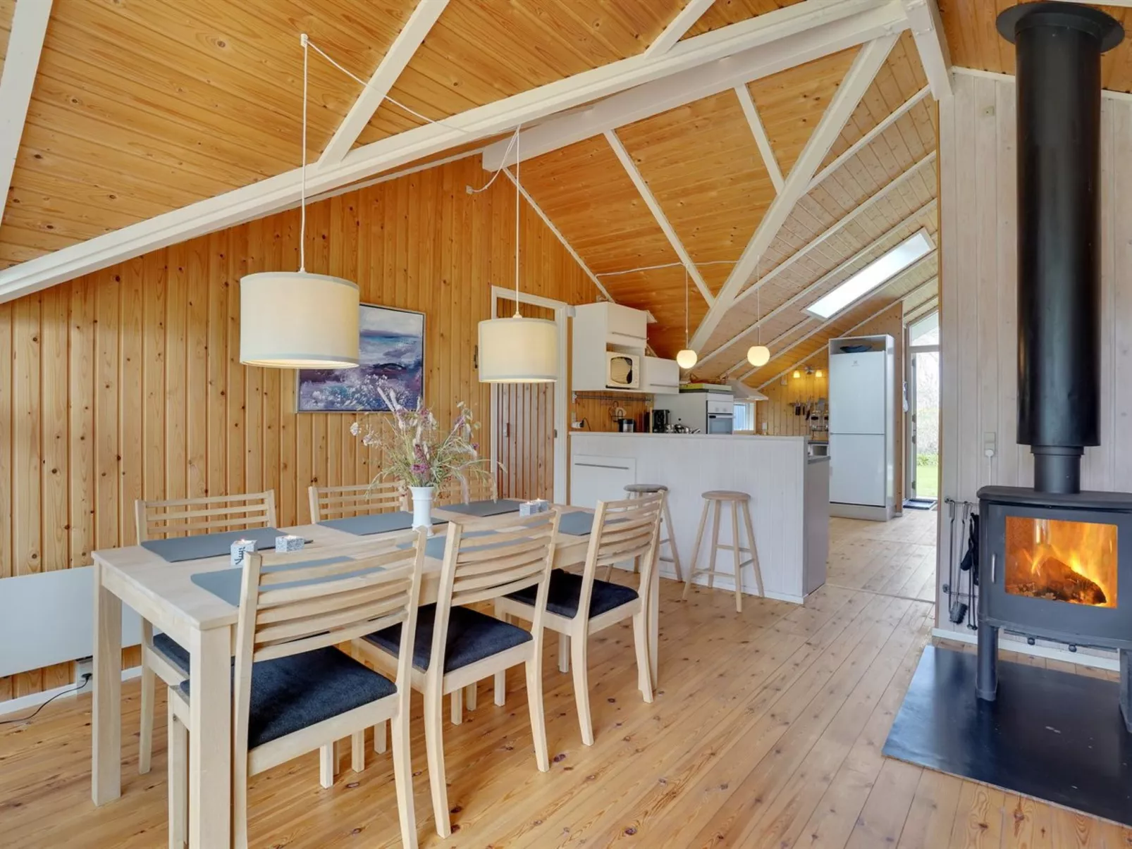 "Norna" - 300m from the sea-Binnen