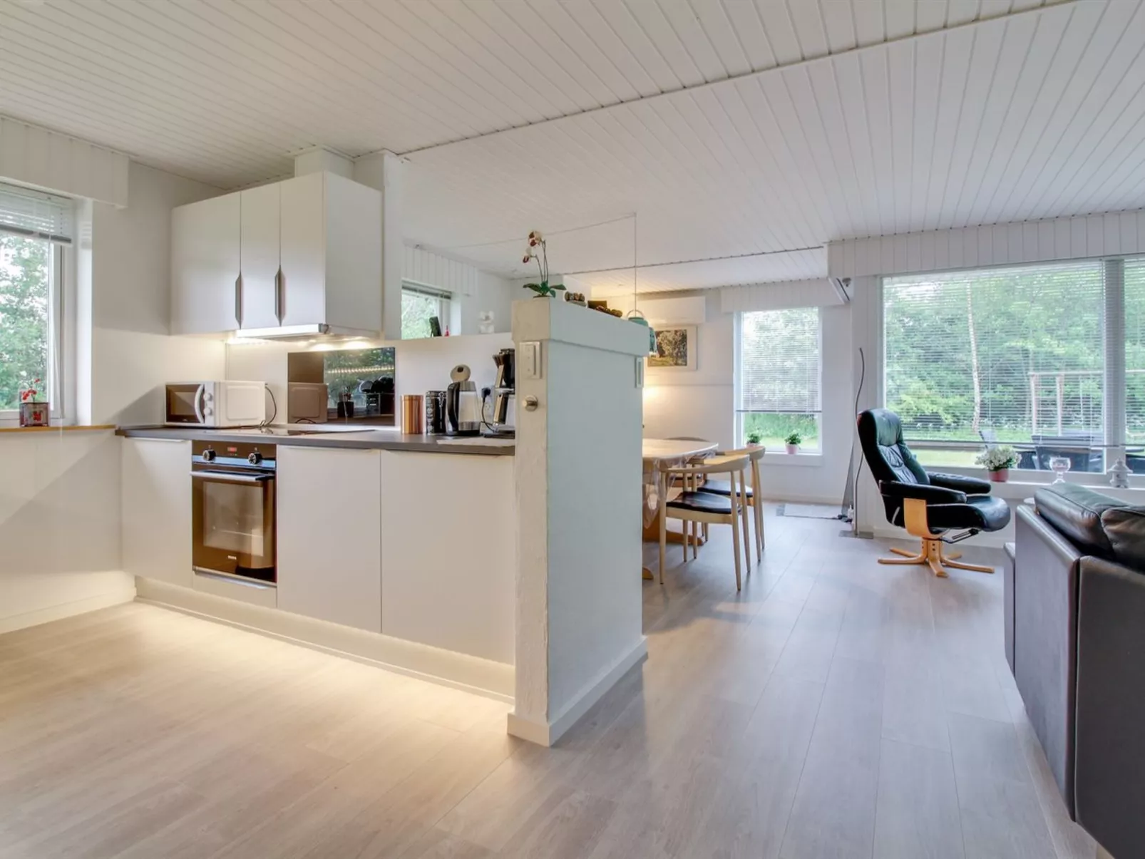 "Ehm" - 600m from the sea-Binnen