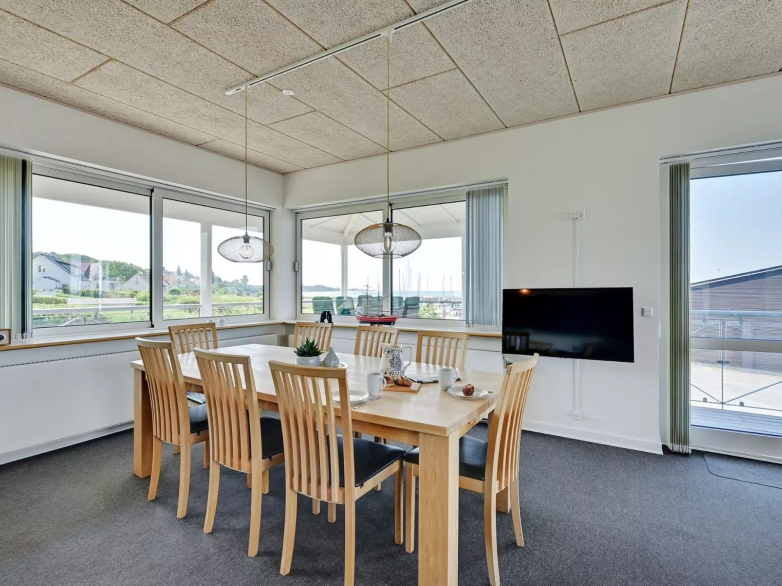 "Irma" - 25m from the sea-Binnen