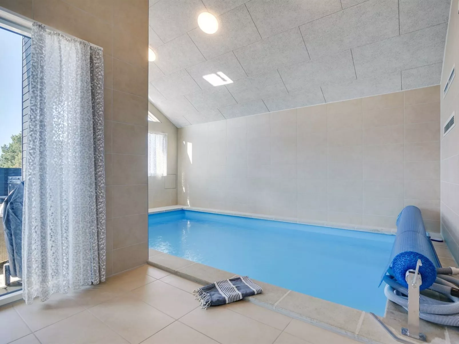"Uthwagin" - 850m from the sea-Buiten