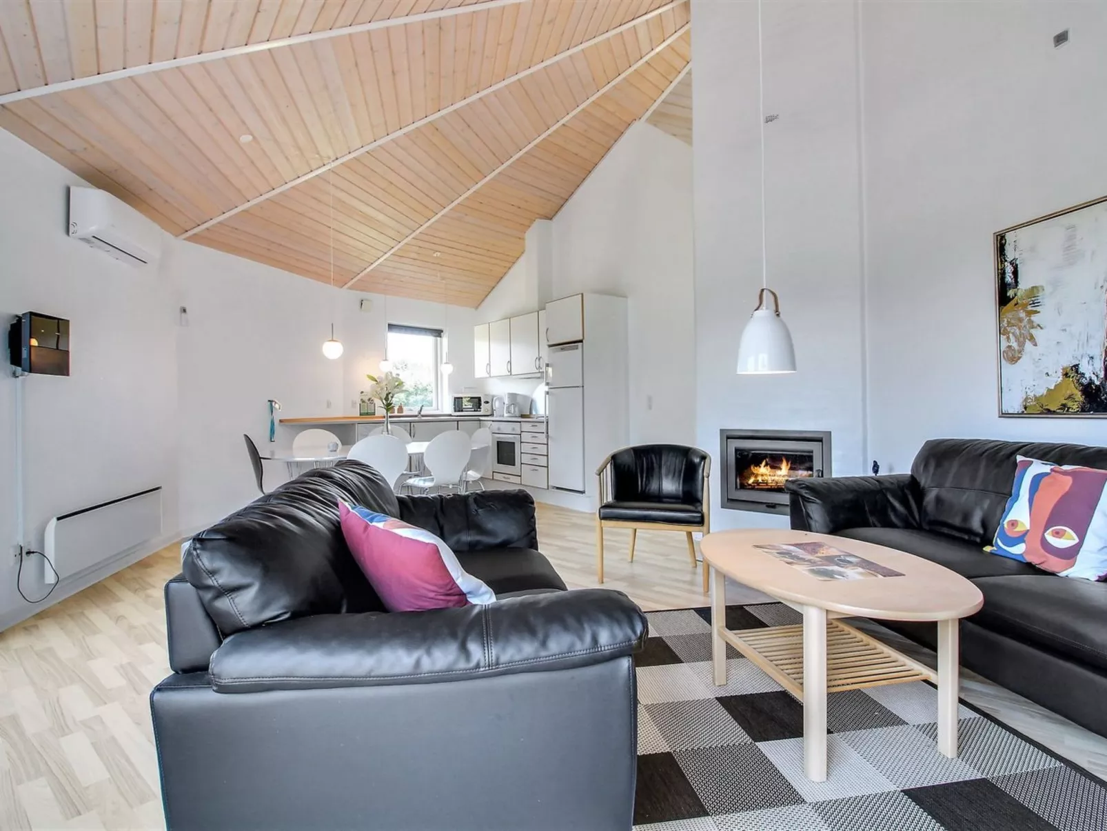 "Jani" - 25km from the sea-Binnen