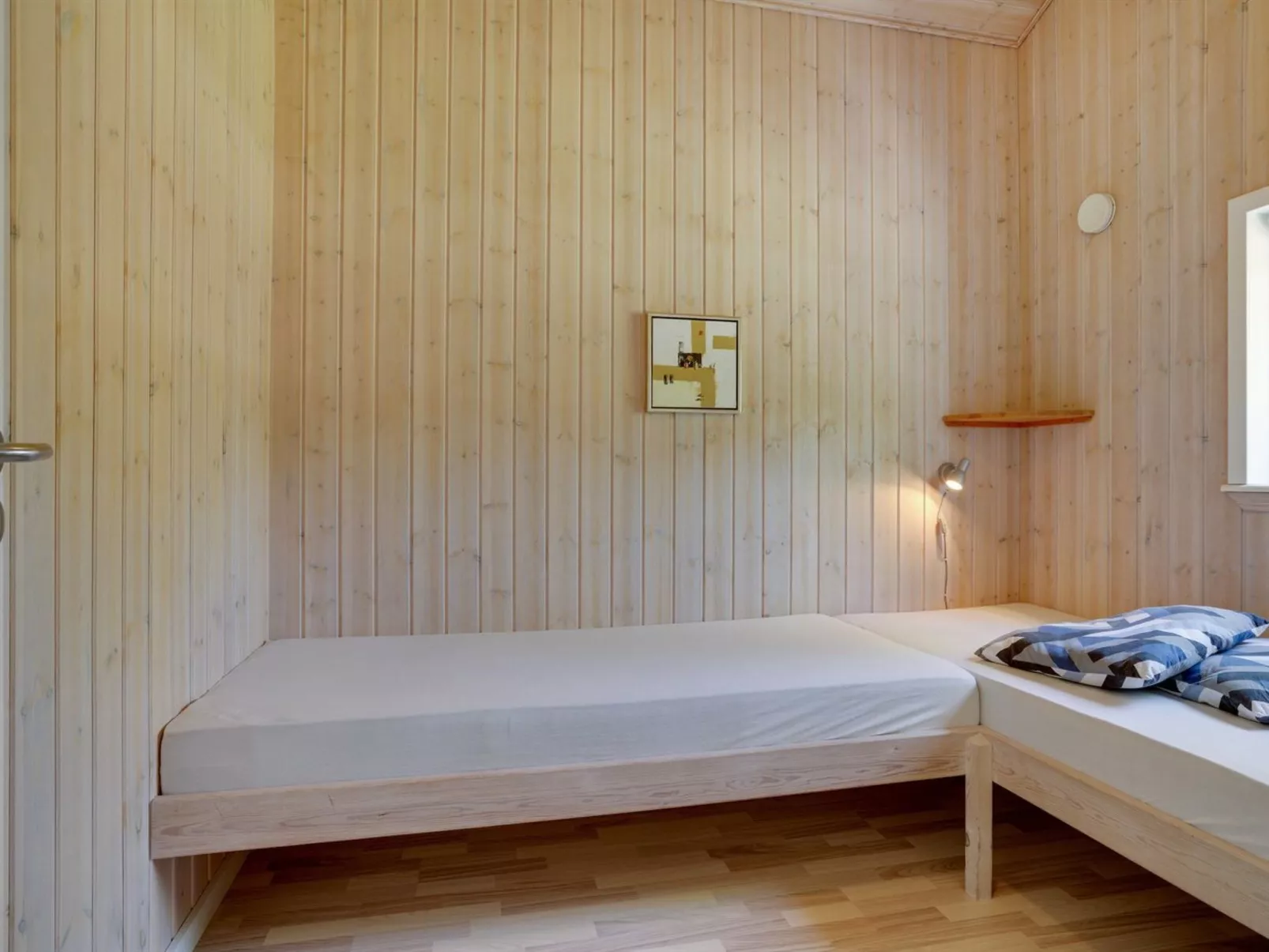 "Ebbi" - 36km from the sea-Binnen