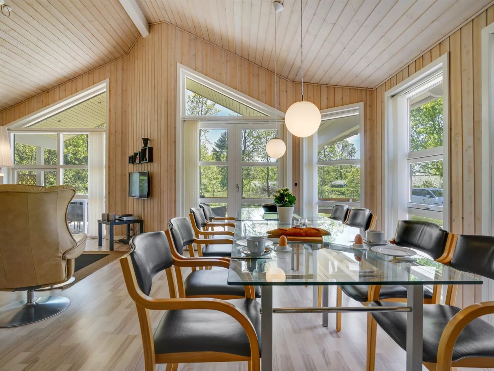 "Ebbi" - 36km from the sea-Binnen