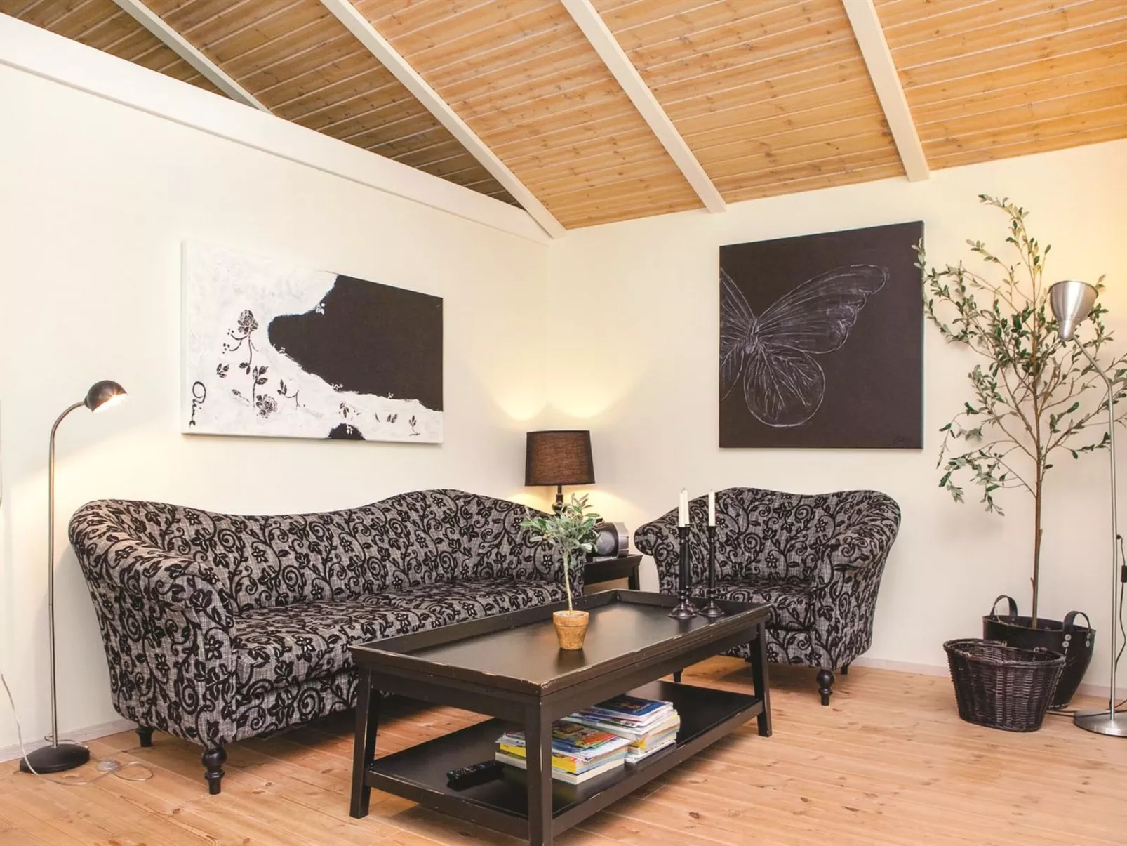 "Emeli" - 1.3km from the sea-Binnen